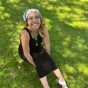 Meet your Posher, Genevieve